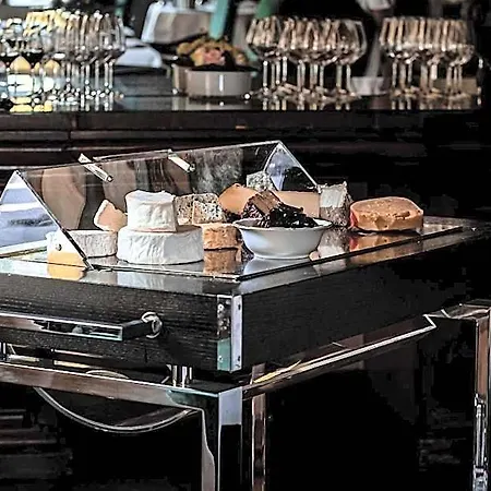 Hotell Der Valk Kasteel Terworm 4*